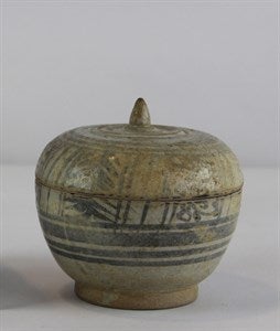 Image description is not available for DU1997.49a-b